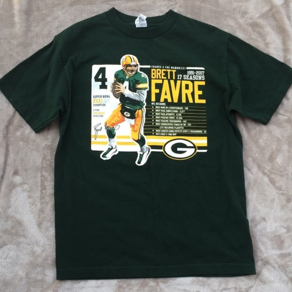 Brett Favre Packers T-Shirt, Size Medium
